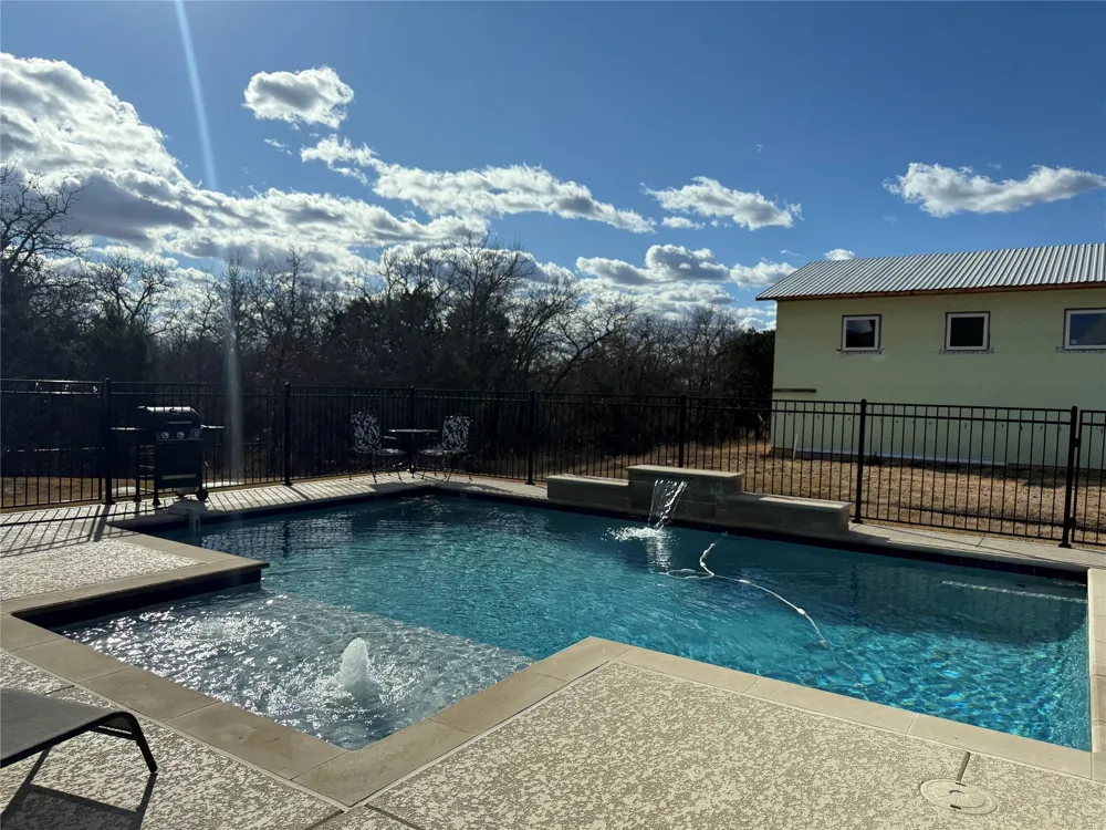 1021 Churchill Lane Millsap, TX 76066