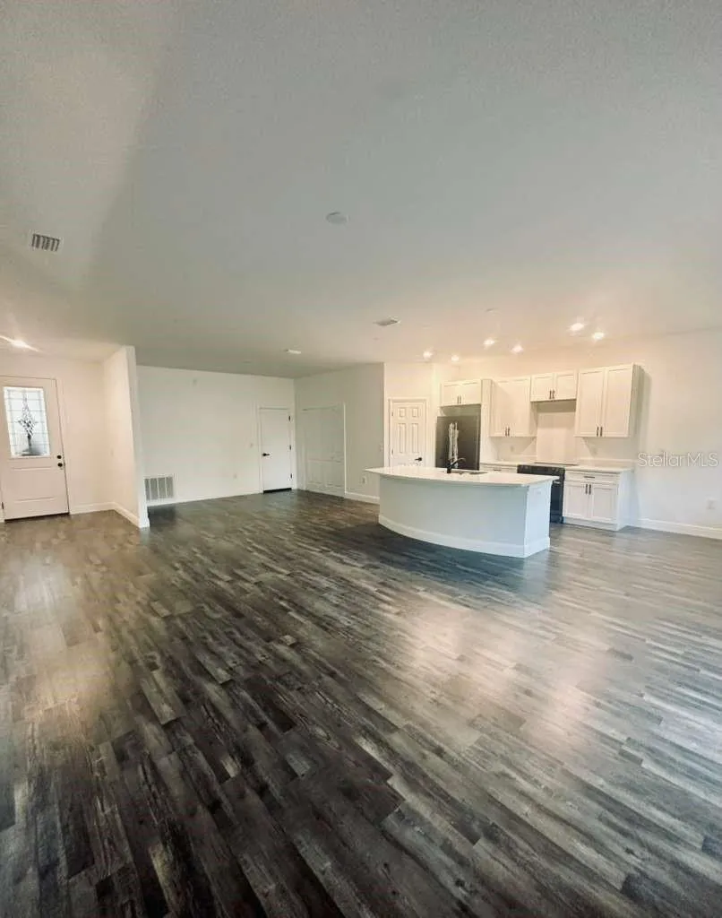121 ARGYLE AVENUE Frostproof, FL 33843