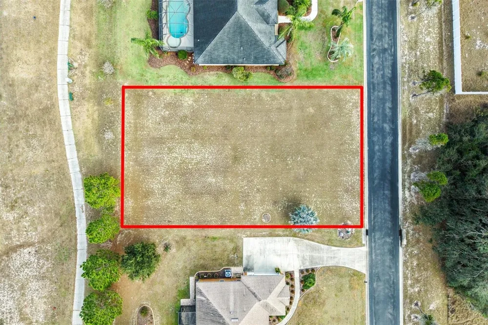 529 DOWLING CIRCLE Lady Lake, FL 32159