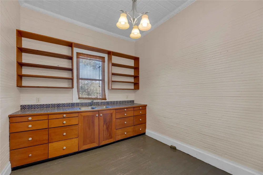 4739 Creamer Creek Rd La Grange, TX 78945