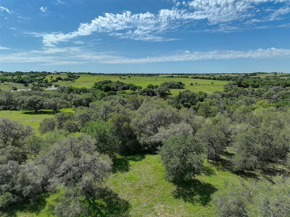 4739 Creamer Creek Rd La Grange, TX 78945