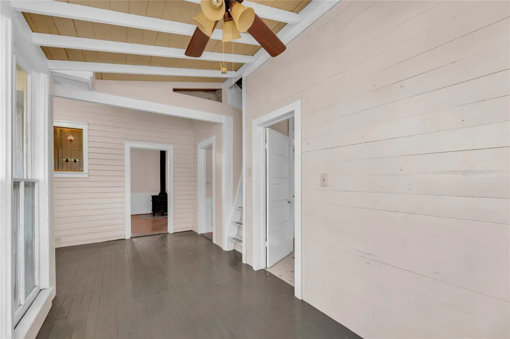 4739 Creamer Creek Rd La Grange, TX 78945
