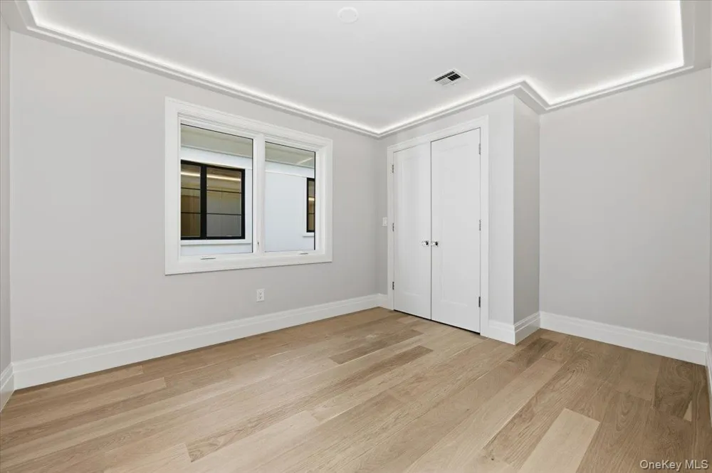 132 Park Street Woodmere, NY 11598