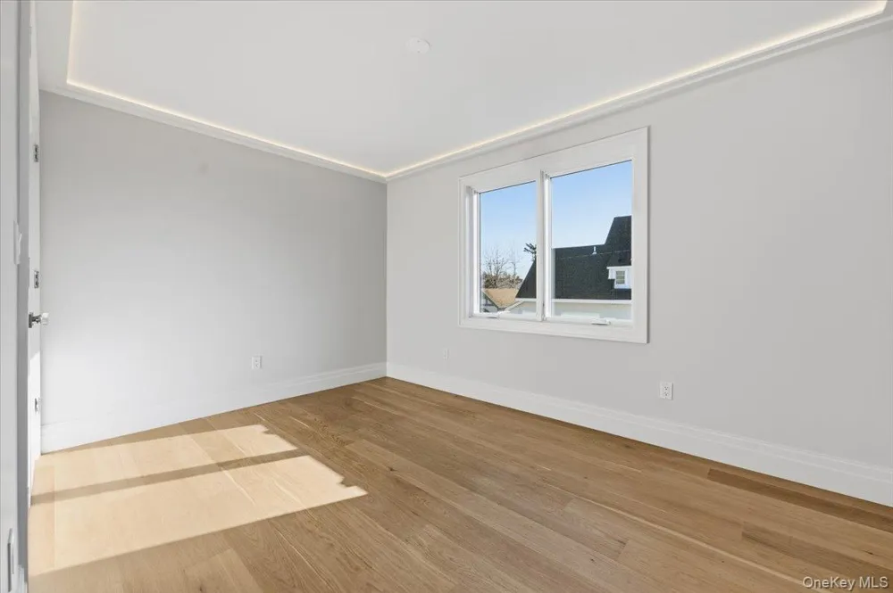 132 Park Street Woodmere, NY 11598