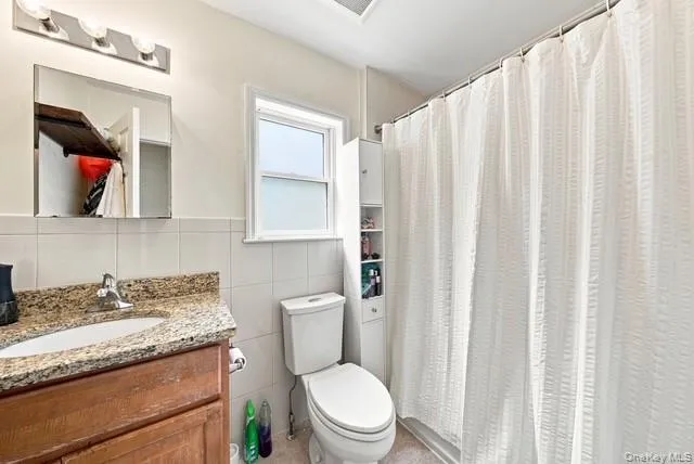 120 E 6th Road Broad Channel, NY 11693