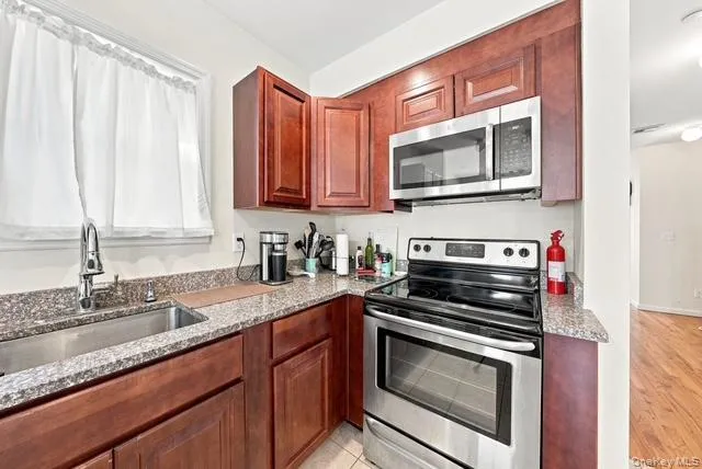 120 E 6th Road Broad Channel, NY 11693