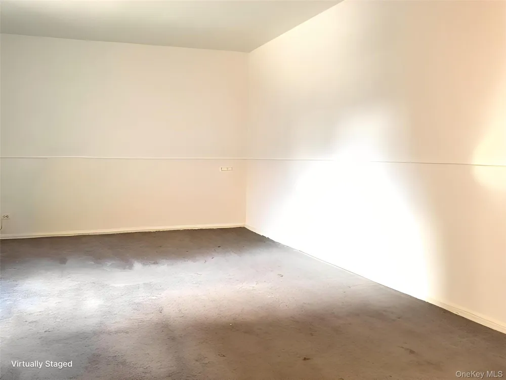 91-10 32nd Avenue #E306 East Elmhurst, NY 11369