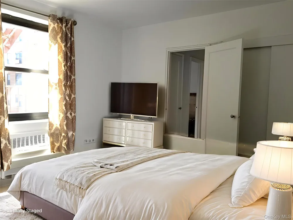 91-10 32nd Avenue #E306 East Elmhurst, NY 11369