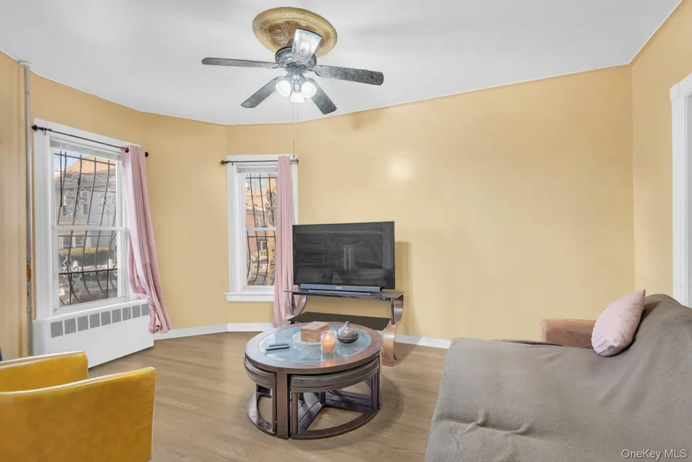 4810 Osgood Street Bronx, NY 10470
