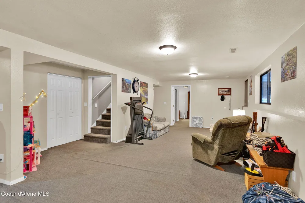 1247 Lost Mile Road Bonners Ferry, ID 83805