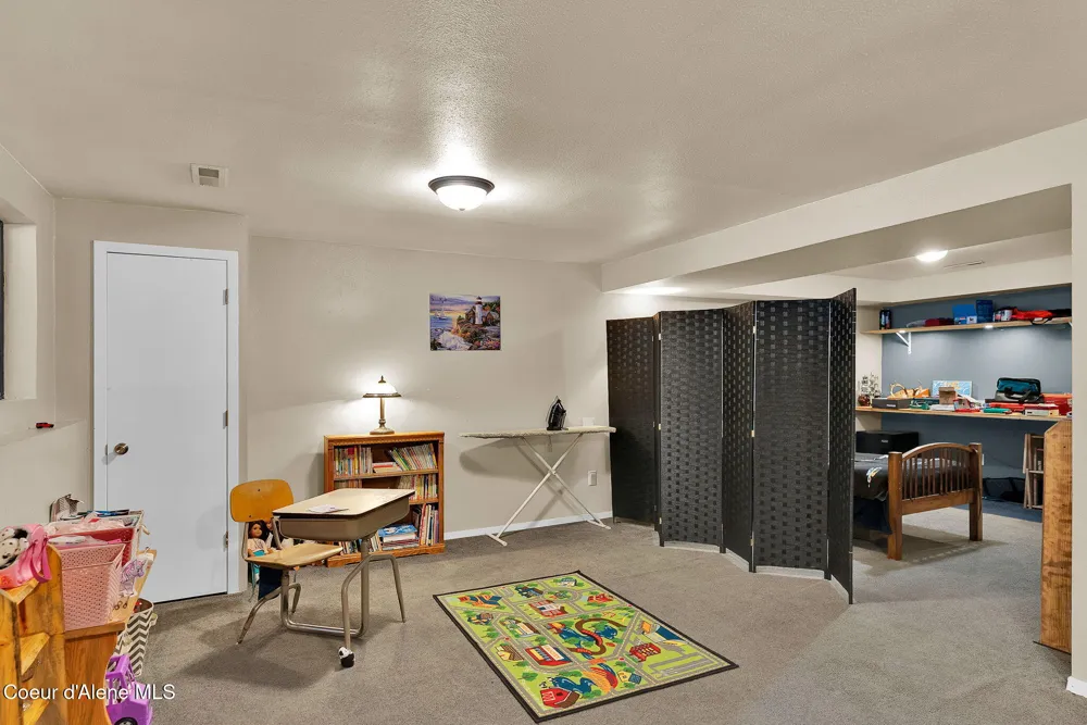 1247 Lost Mile Road Bonners Ferry, ID 83805