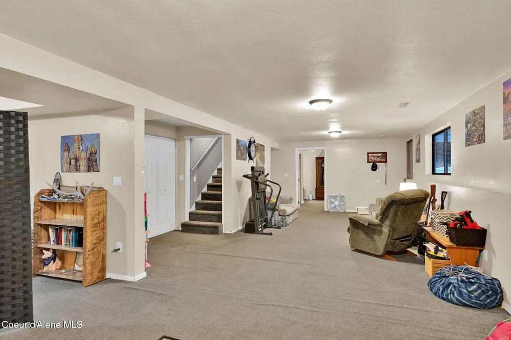 1247 Lost Mile Road Bonners Ferry, ID 83805