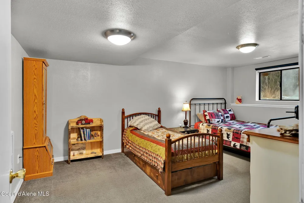 1247 Lost Mile Road Bonners Ferry, ID 83805