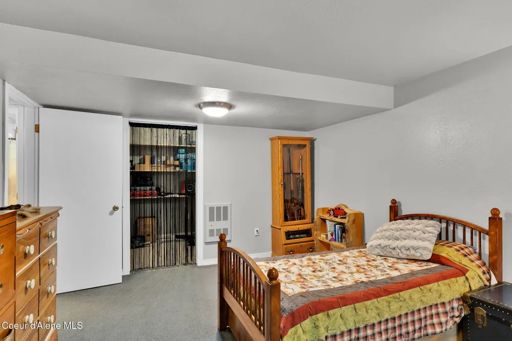 1247 Lost Mile Road Bonners Ferry, ID 83805