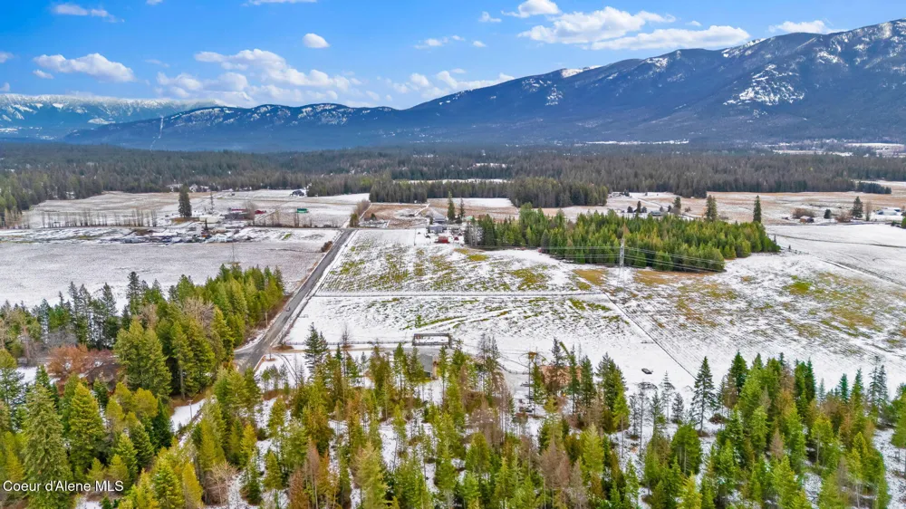 1247 Lost Mile Road Bonners Ferry, ID 83805