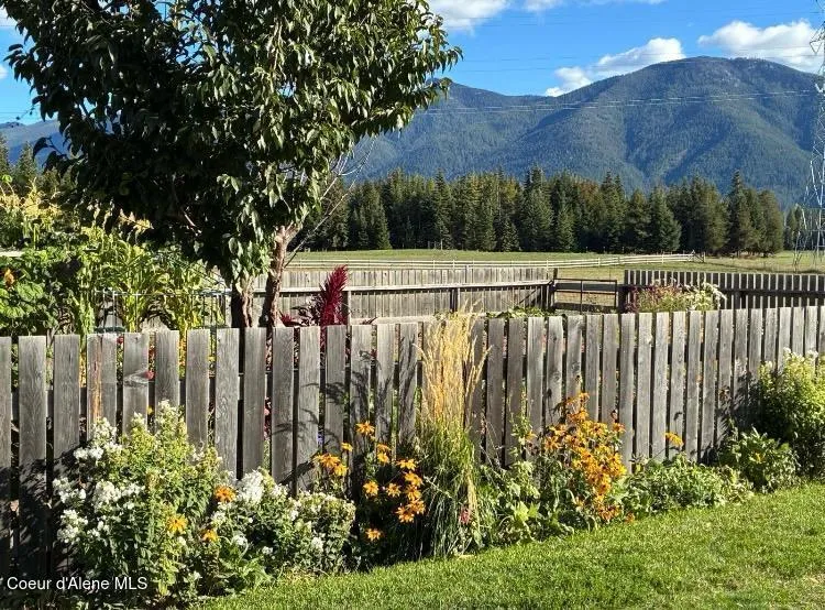 1247 Lost Mile Road Bonners Ferry, ID 83805