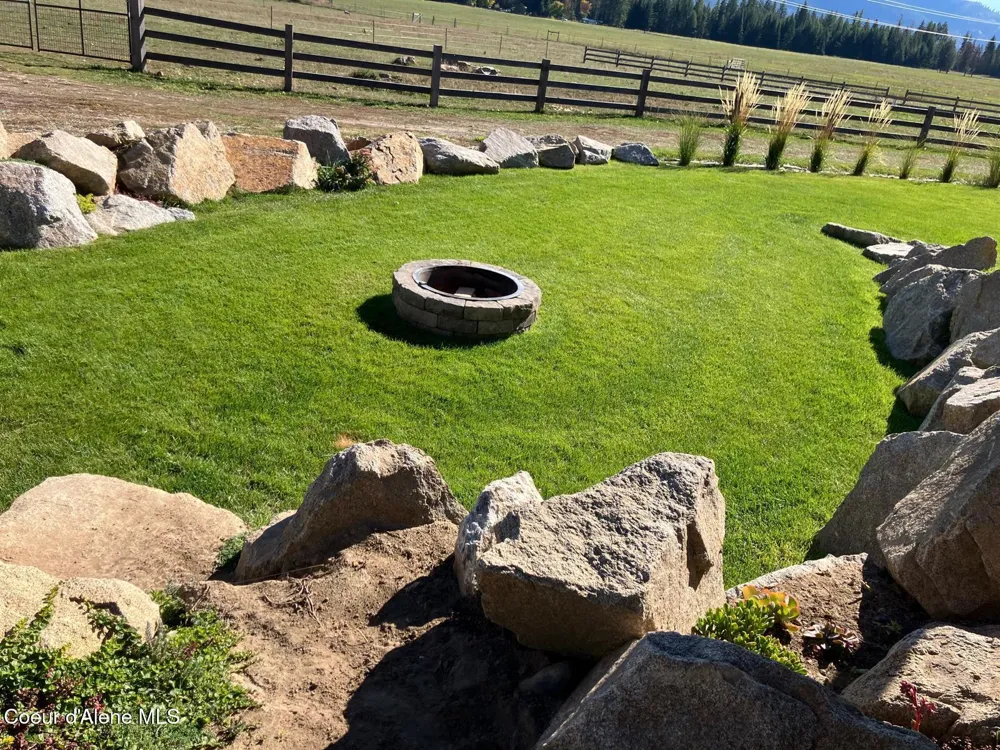 1247 Lost Mile Road Bonners Ferry, ID 83805