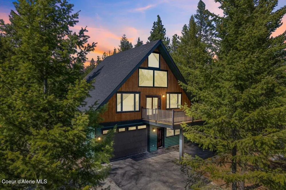 141 Amaze Way Athol, ID 83801