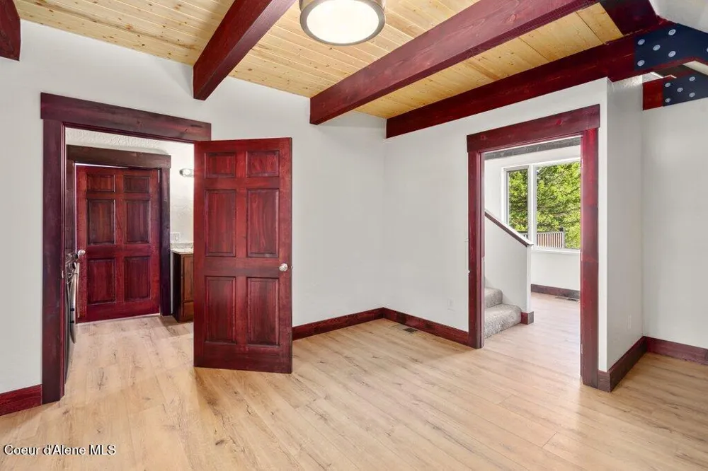 141 Amaze Way Athol, ID 83801