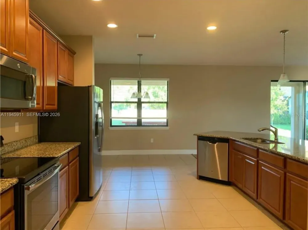 11016 tahiti isle ln #11016 Other City - In The State Of Florida, FL 33647