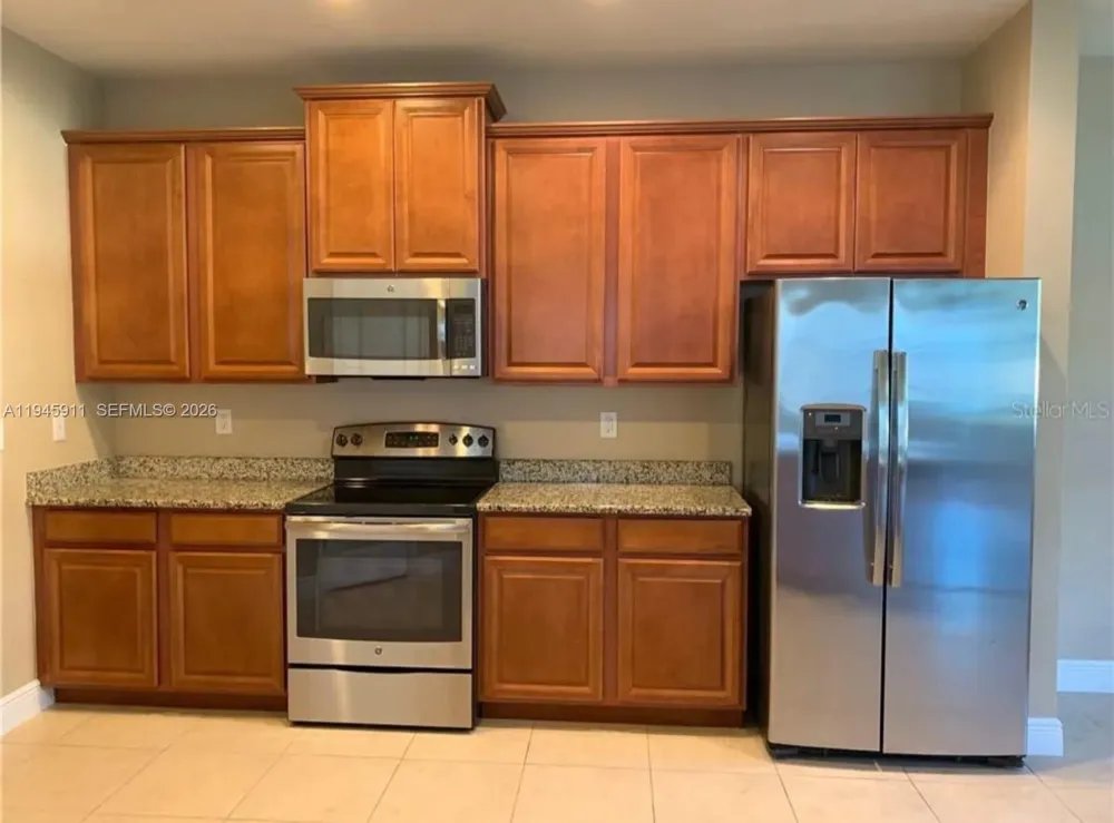 11016 tahiti isle ln #11016 Other City - In The State Of Florida, FL 33647
