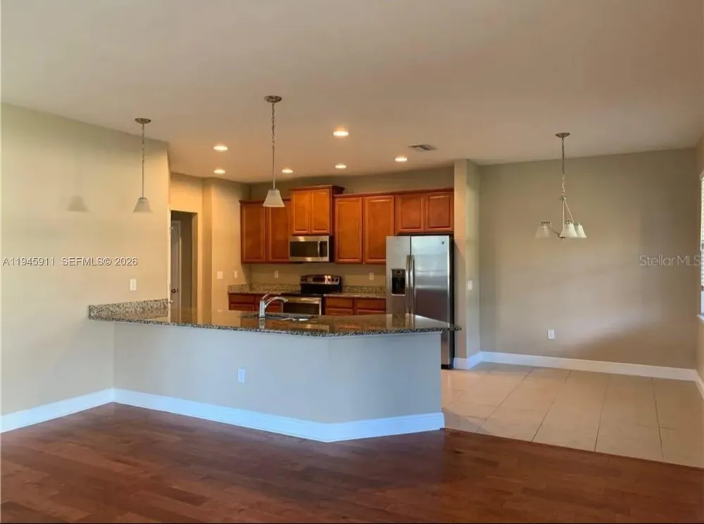 11016 tahiti isle ln #11016 Other City - In The State Of Florida, FL 33647