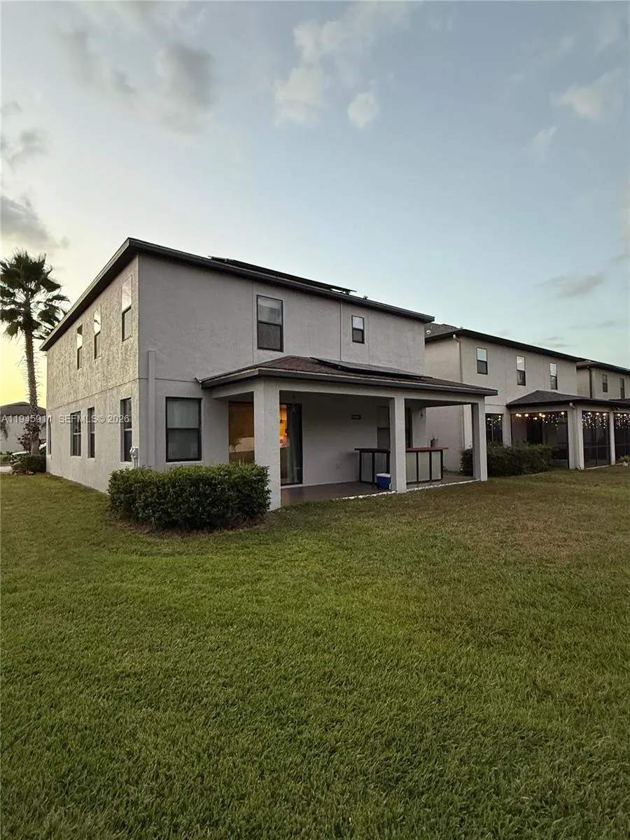11016 tahiti isle ln #11016 Other City - In The State Of Florida, FL 33647