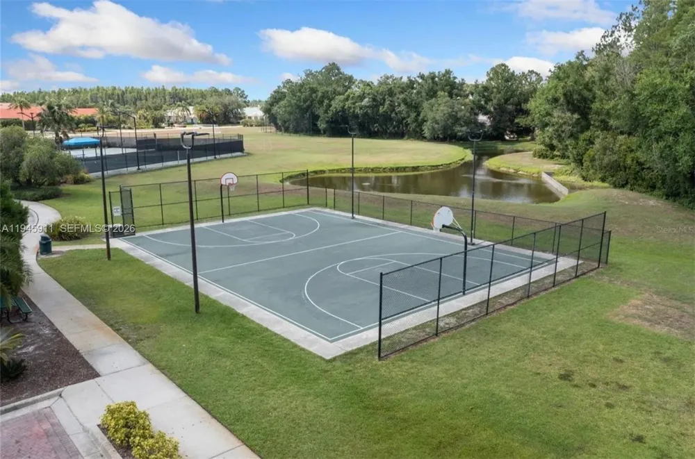 11016 tahiti isle ln #11016 Other City - In The State Of Florida, FL 33647