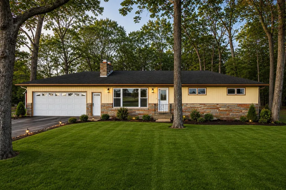 28902 Yaw Street Dowagiac, MI 49047