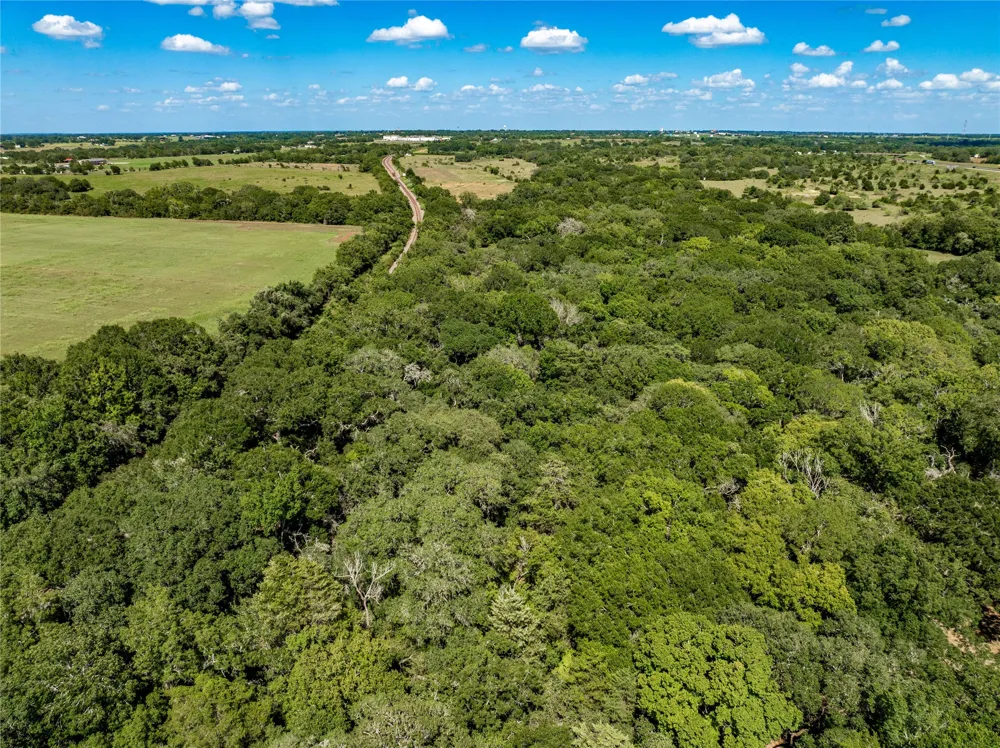 CR 253 Weimar, TX 78962