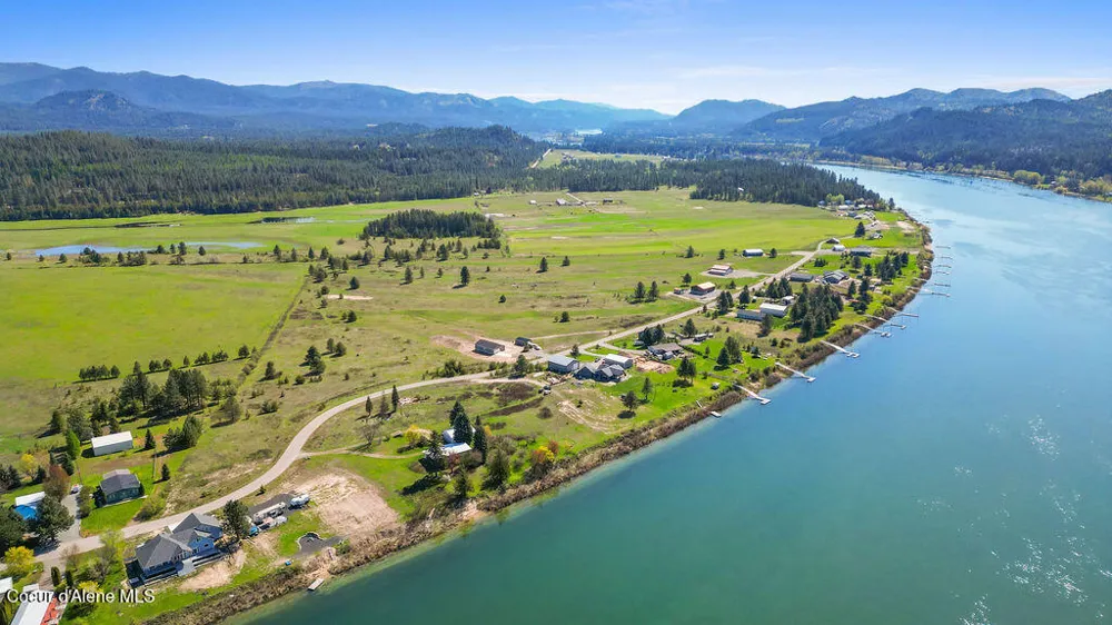 342 Open Skies Road Newport, WA 99156