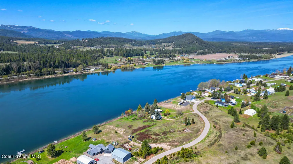 342 Open Skies Road Newport, WA 99156