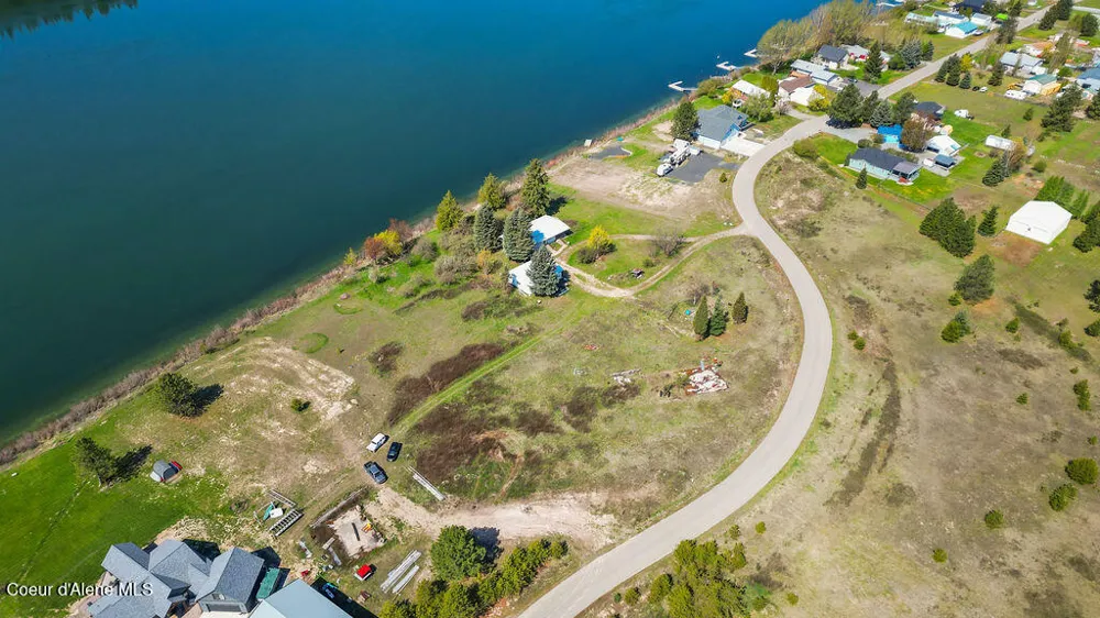 342 Open Skies Road Newport, WA 99156