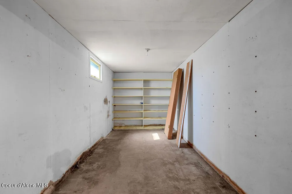 342 Open Skies Road Newport, WA 99156