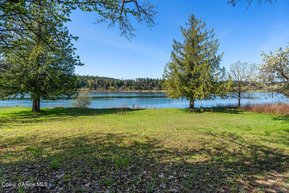 342 Open Skies Road Newport, WA 99156