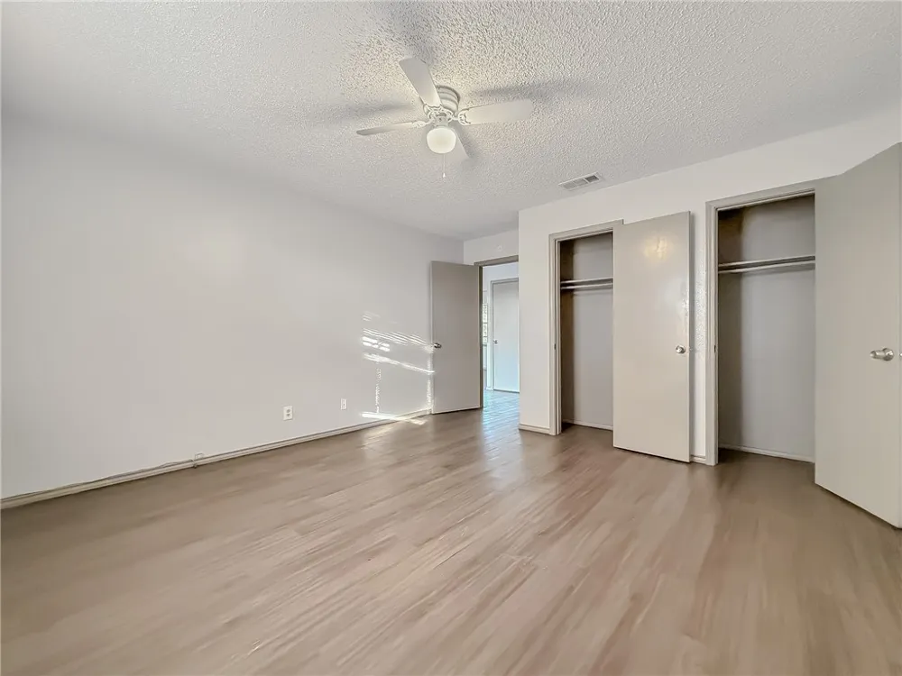 1870 King David Three Rivers, TX 78071