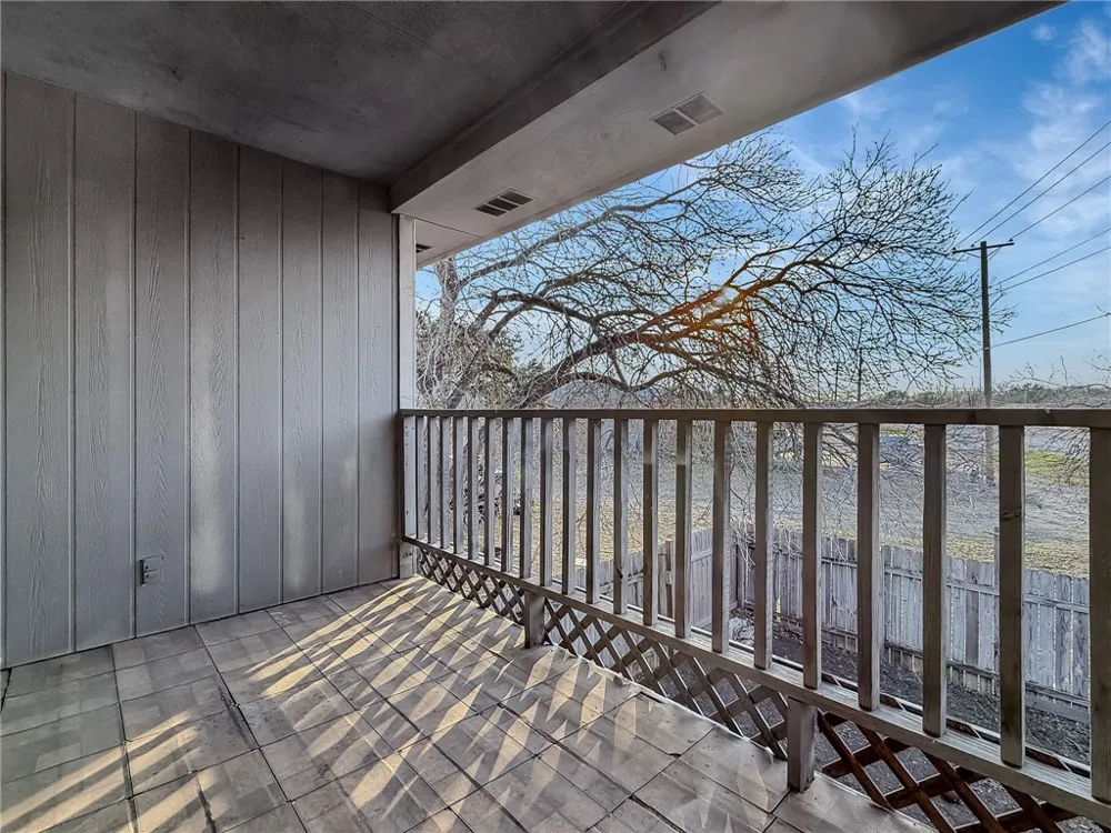 1870 King David Three Rivers, TX 78071