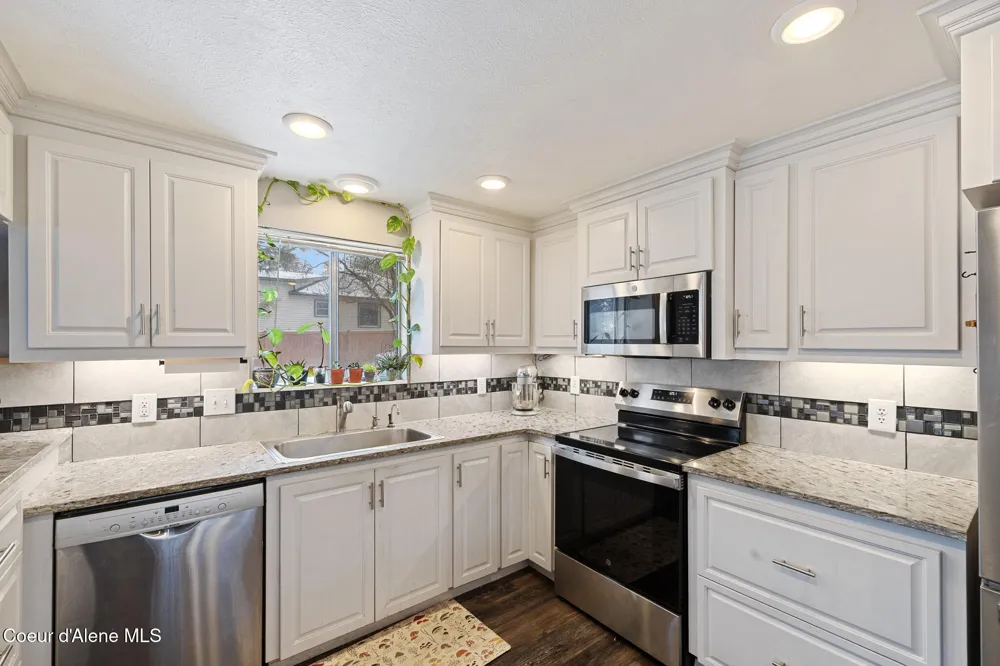4023 E 12th Avenue Spokane, WA 99202