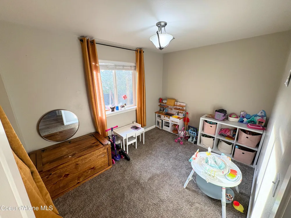 798 E Loch Maree Drive Hayden, ID 83835