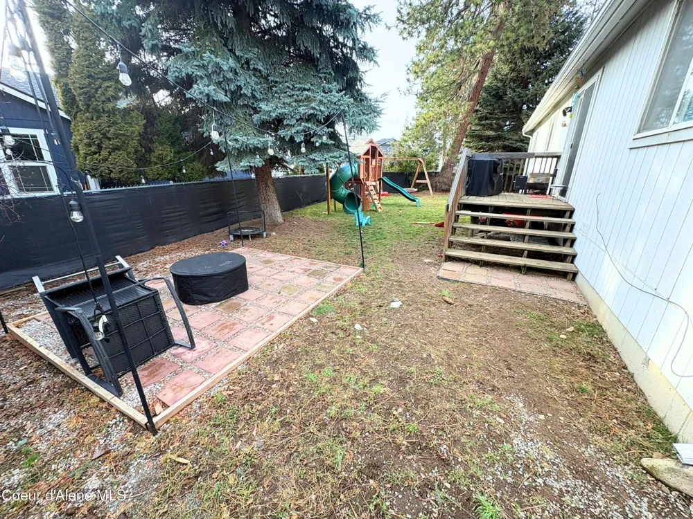 798 E Loch Maree Drive Hayden, ID 83835