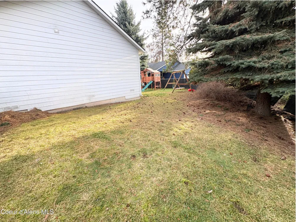 798 E Loch Maree Drive Hayden, ID 83835