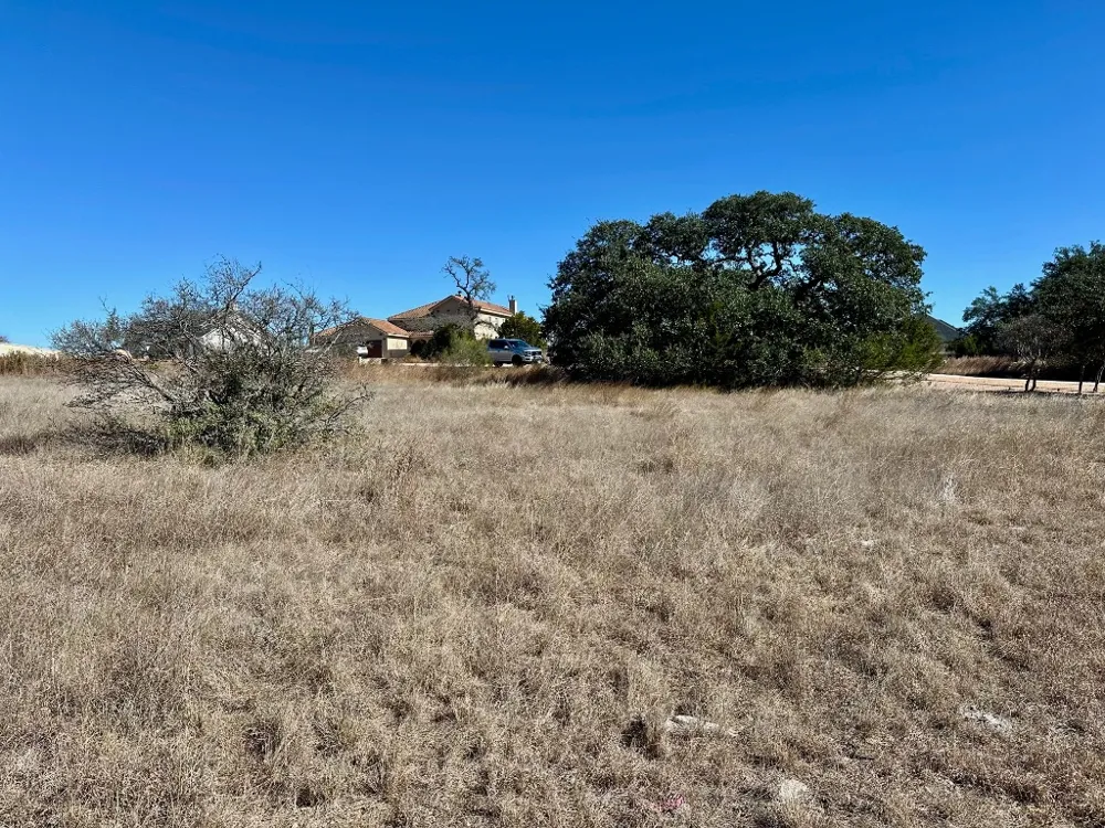 110 Alf Hunter Blanco, TX 78606
