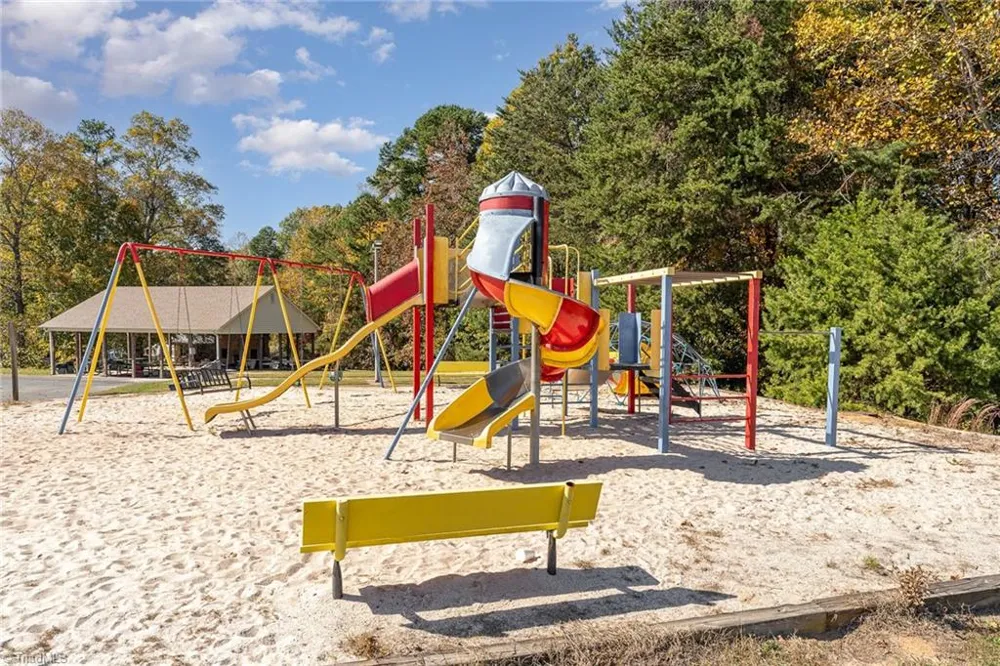103 Oriole Lane New London, NC 28127