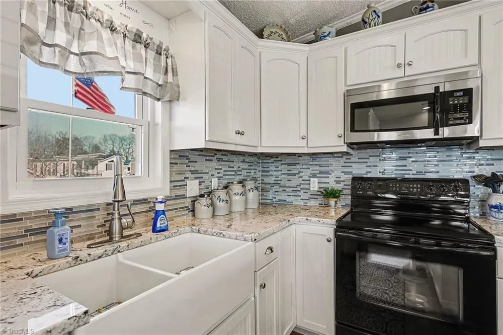103 Oriole Lane New London, NC 28127