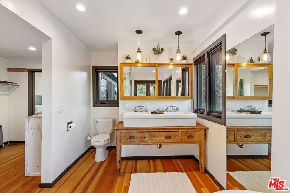 1551 Penny Road Topanga, CA 90290