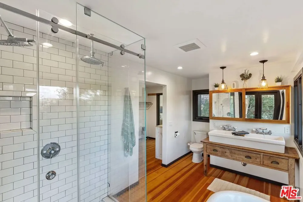 1551 Penny Road Topanga, CA 90290