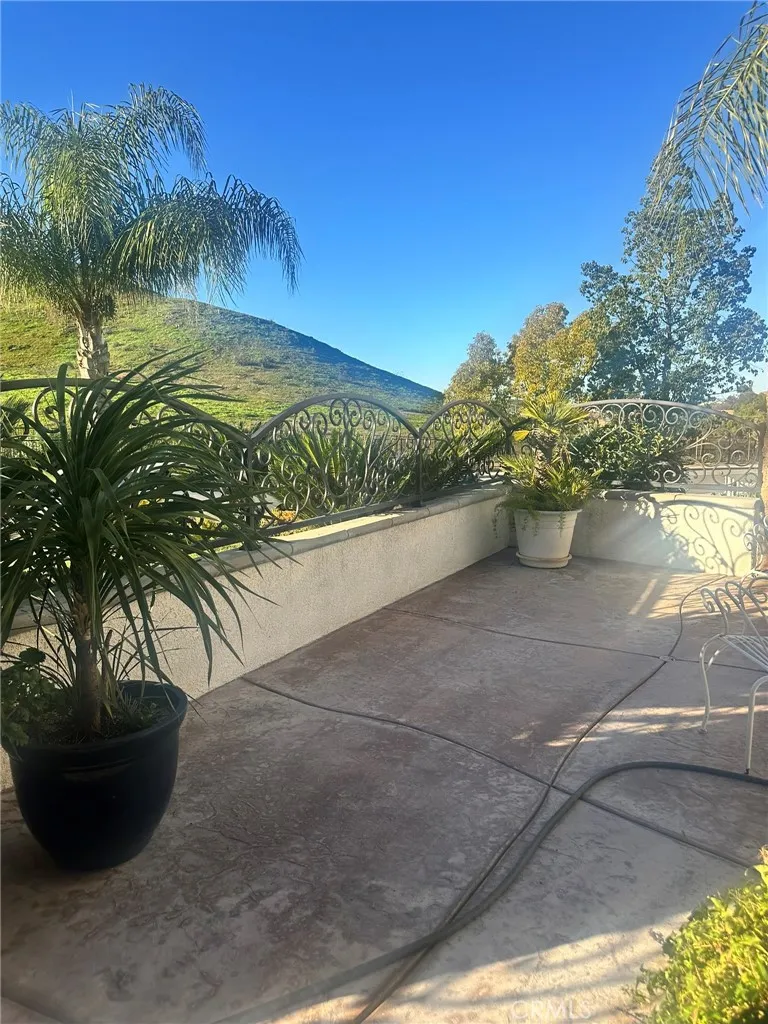 30085 Trois Valley Murrieta, CA 92563