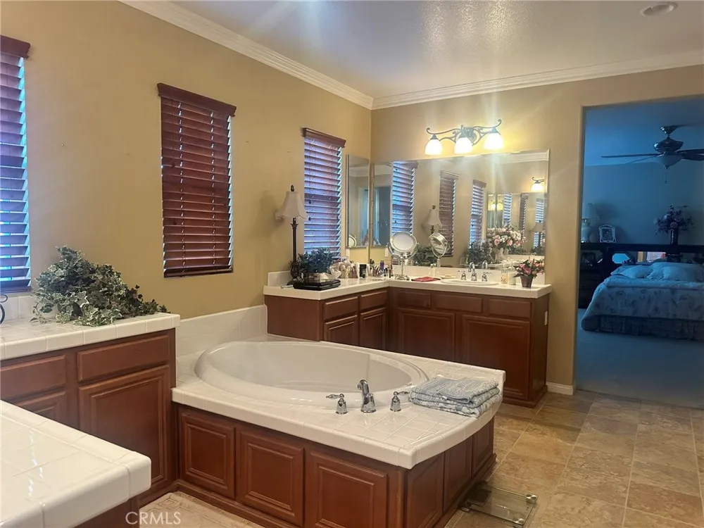30085 Trois Valley Murrieta, CA 92563