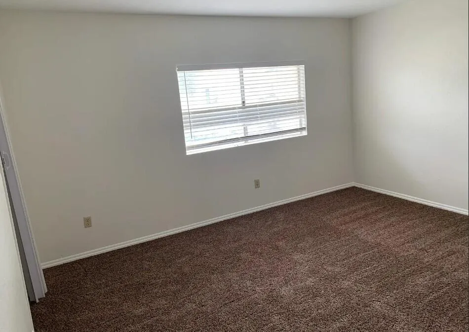 40215 Harris Lane Palm Desert, CA 92211