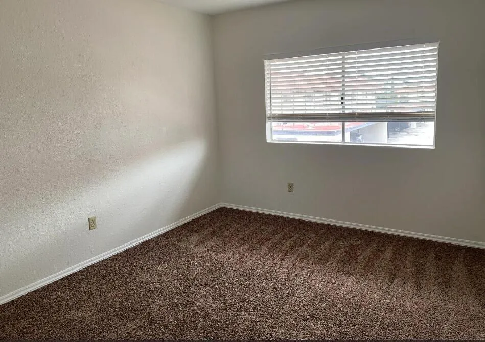 40215 Harris Lane Palm Desert, CA 92211